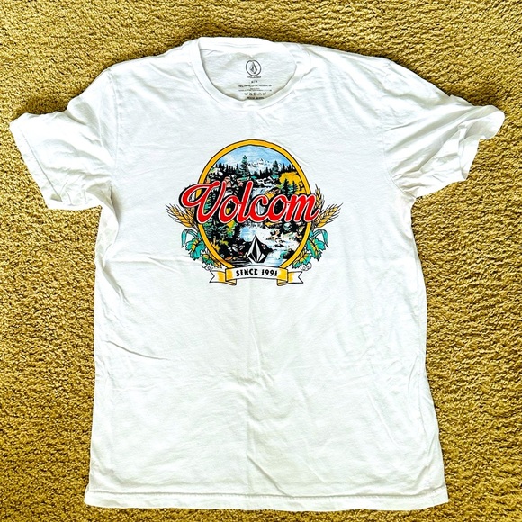 Volcom Other - Volcom White Graphic Men's T-Shirt size medium
